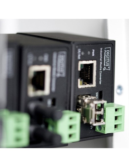
DN-85004 DIGITUS - Mini ind. media converter 10/100M TX a 100M SFP**
