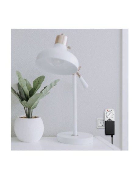 
ET0012 LOGILINK - Programador electrico con sensor de dia/noche  Logilink