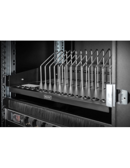 
DN-97665  DIGITUS - Estante extensible para tabletas, ordenadores portátiles, smartphones. 175x483x340 mm, negro (RAL 9005). 