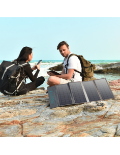 
Función múltiple con salidas duales

Equipado con puerto de salida Type-C PD 3.0 (20 W máx.) y un puerto de salida USB QC 3.0 2